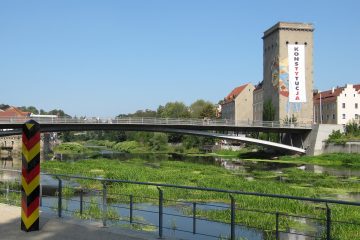 Links Deutschland, rechts Polen