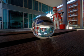 Bodo Jarren - City Süd mit Glaskugel 12.03.2021 - Hummel in Rot