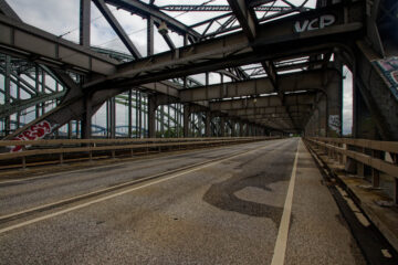 Bodo Jarren - Freihafenbrücke 29.05.2022 - Ein Blick in die Ferne