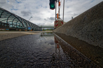 Bodo Jarren - Freihafenbrücke 29.05.2022 - Mit einer Pfütze