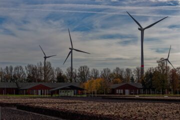 Bodo Jarren - Gedenkstätte Neuengamme 03.11.2022 - Gegensätze