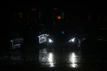 Bodo Jarren - Straßenbeleuchtung I 12.01.2023 - Es regnet