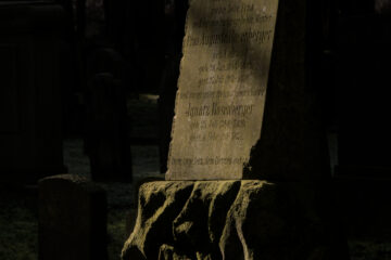 Bernd Mattern - Jüdischer Friedhof 07.02.2023 - Beleuchtet