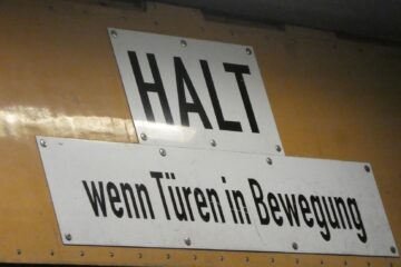 Peter Weise - Alter Elbtunnel 22.03.2023 - Halt wenn Türen in Bewegung