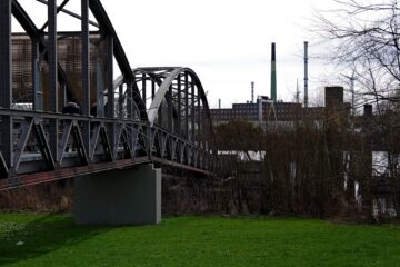 Hans Stötera - Rotenburgsort 04.04.2023 - Brücke mit Knick