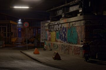 Bodo Jarren - Nachtfotografie Oberhafen 29.09.2023 -Bunter Brückenpfeiler