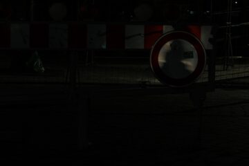 Brigitte - Nachtfotografie Oberhafen 29.09.2023 - Porträt