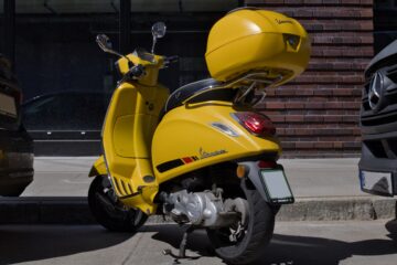 Bodo Jarren - Hammerbrook - 28.04.2025 - Yellow Vespa