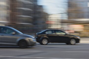 Bodo Jarren - Eppendorf Markt - 17.03.2025 - Zwei Autos