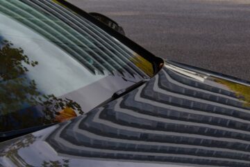 Bodo Jarren - Barmbek -16.10.2025 - Motorhauben Spiegelung